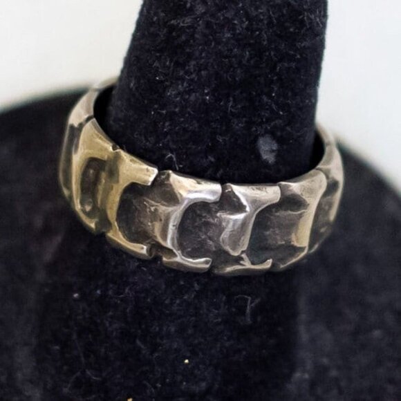 Size 7, Vintage Dragon Scales Silver & Brass Tone Ring - T23 - Picture 1 of 3